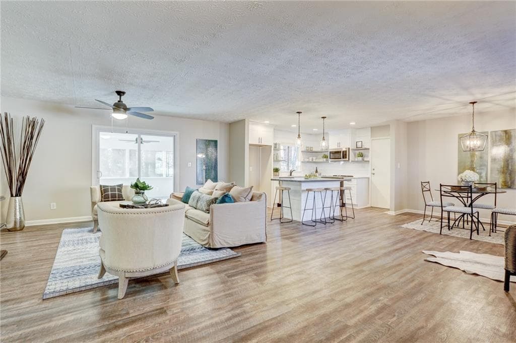 3 bedroom, 2 bathroom, 1,273 sq ft single family residence for sale at 3064 Fern Valley Drive, Marietta, GA 30008 — photo 4