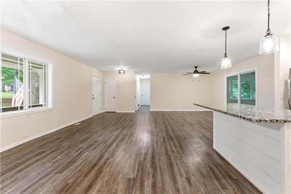 3 bedroom, 2 bathroom, 1,273 sq ft single family residence for sale at 3064 Fern Valley Drive, Marietta, GA 30008 — photo 8