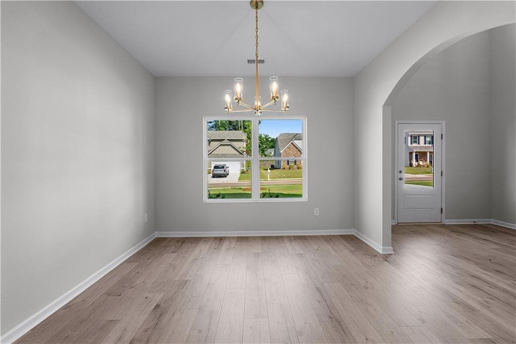 5 bedroom, 3 bathroom, 2,400 sq ft single family residence for sale at 493 Charleston Place, Villa Rica, GA 30180 — photo 5