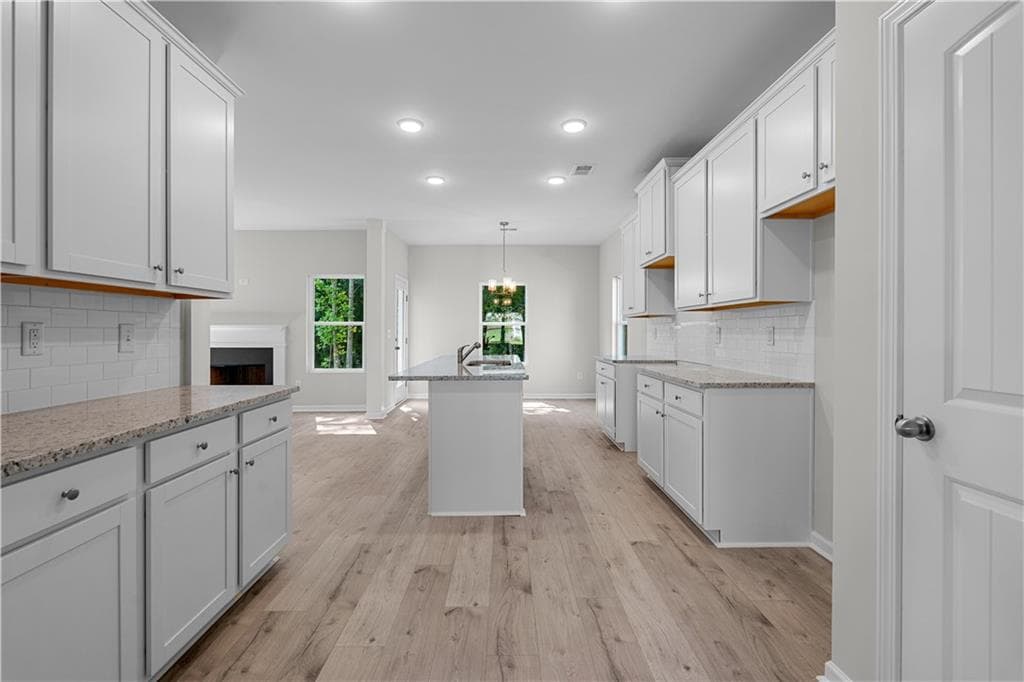 5 bedroom, 3 bathroom, 2,400 sq ft single family residence for sale at 493 Charleston Place, Villa Rica, GA 30180 — photo 7