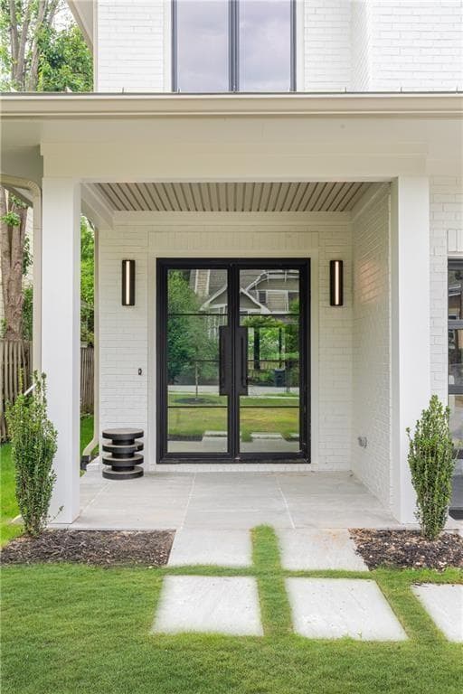 5 bedroom, 6 bathroom, 4,017 sq ft single family residence for sale at 1203 Oglethorpe Avenue NE, Atlanta, GA 30319 — photo 2