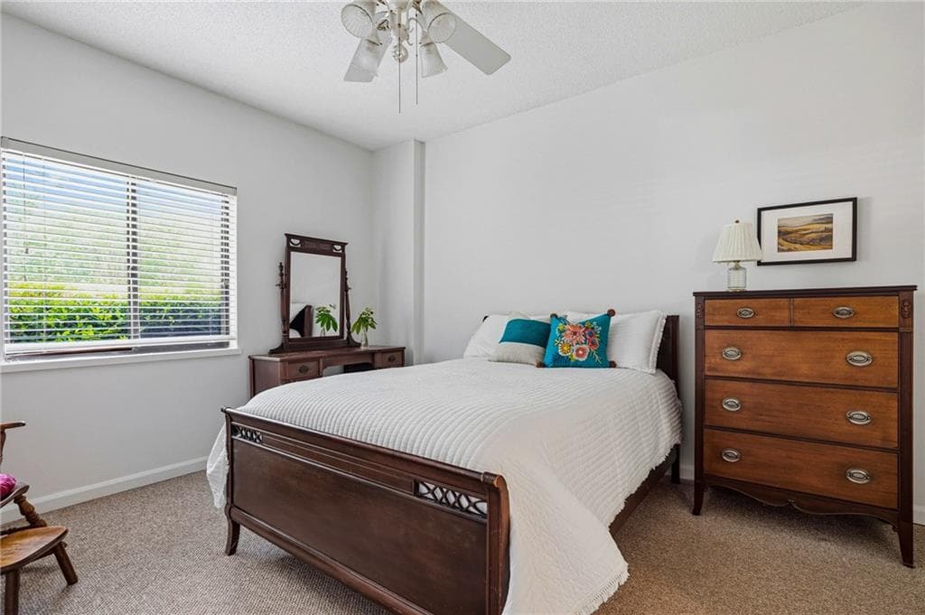 1 bedroom, 1 bathroom, 800 sq ft condominium for sale at 1800 Clairmont Lake A116, Decatur, GA 30033 — photo 9