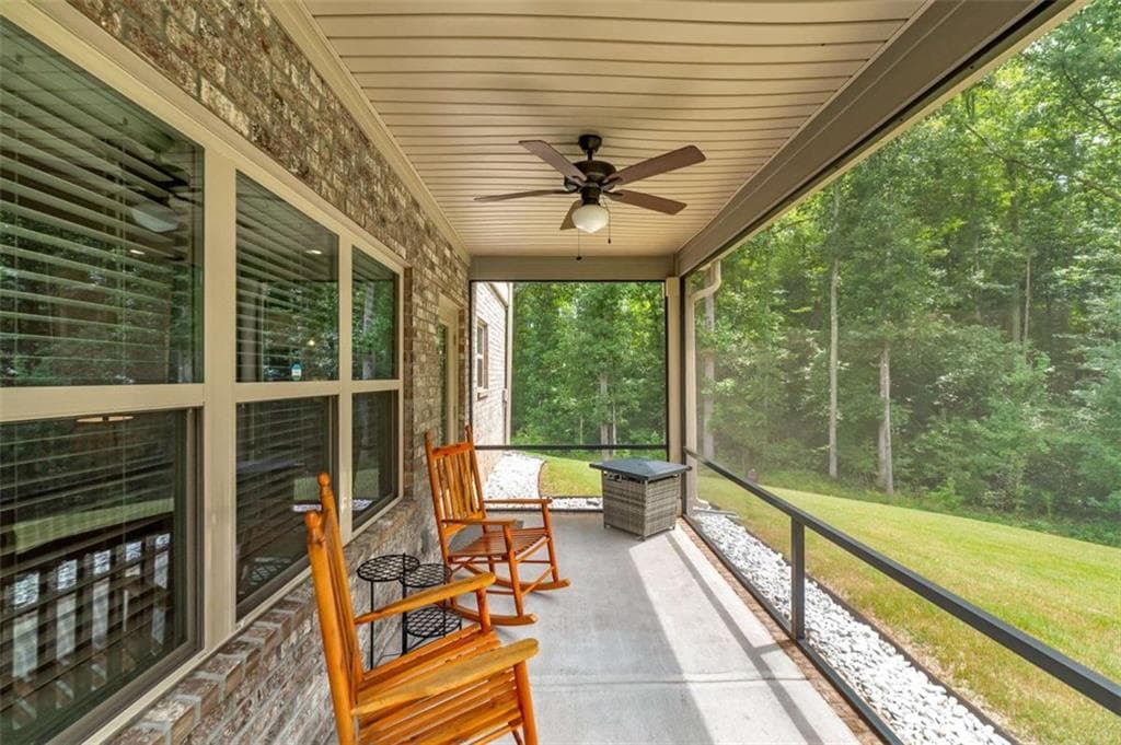 4 bedroom, 3 bathroom, 2,856 sq ft single family residence for sale at 132 Whitworth Drive, Locust Grove, GA 30248 — photo 4