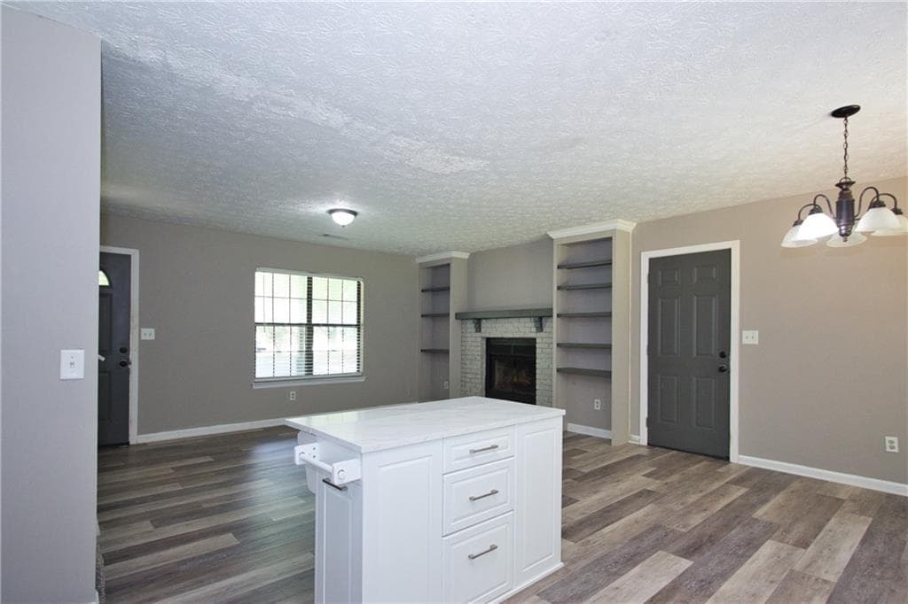 4 bedroom, 3 bathroom, 1,799 sq ft single family residence for sale at 4685 Barnes Court, Loganville, GA 30052 — photo 7
