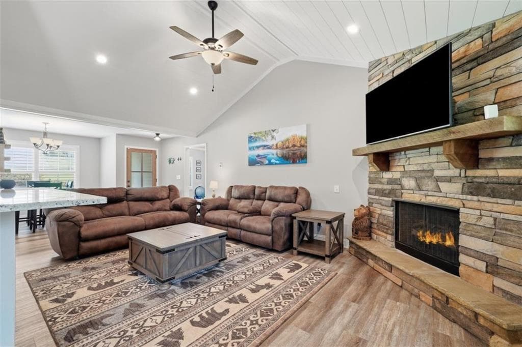 3 bedroom, 2 bathroom, 1,322 sq ft single family residence for sale at 151 Old South Drive, Ellijay, GA 30540 — photo 7