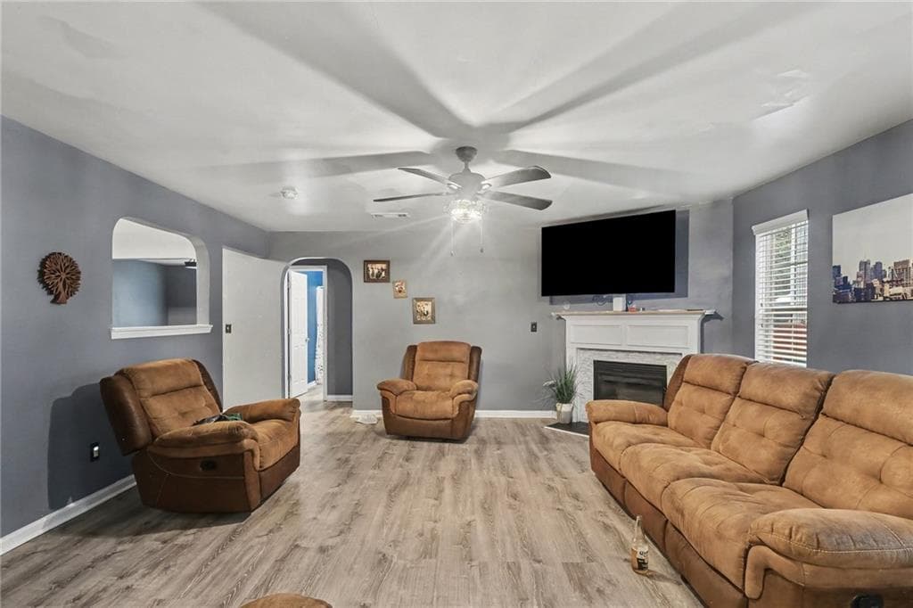 5 bedroom, 3 bathroom, 2,580 sq ft single family residence under contract at 3464 Augusta Street, South Fulton, GA 30349 — photo 9