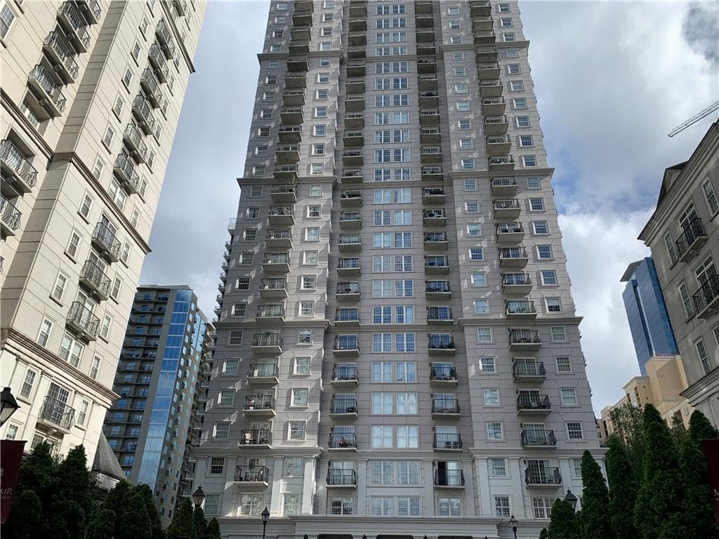 1 bedroom, 1 bathroom, 658 sq ft condominium for rent at 195 14th Street 307, Atlanta, GA 30309 for $1,750 a month — photo 1 of 14