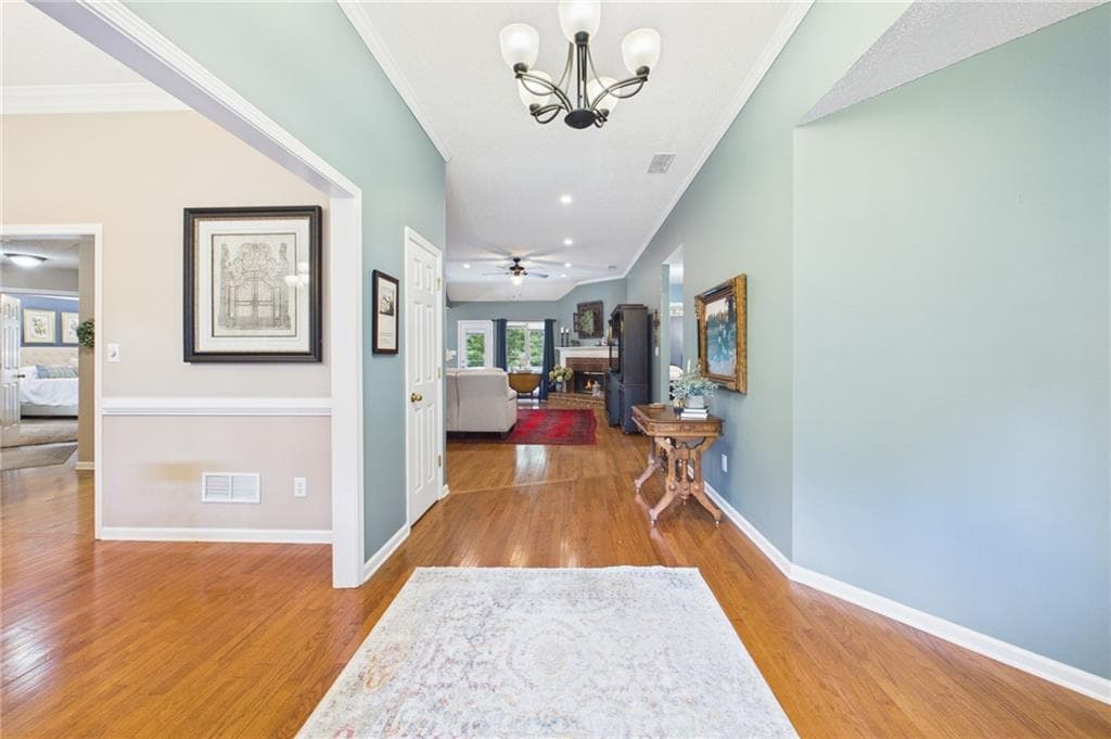 5 bedroom, 4 bathroom, 2,338 sq ft single family residence under contract at 5007 Lakeridge Close, Mcdonough, GA 30253 — photo 5