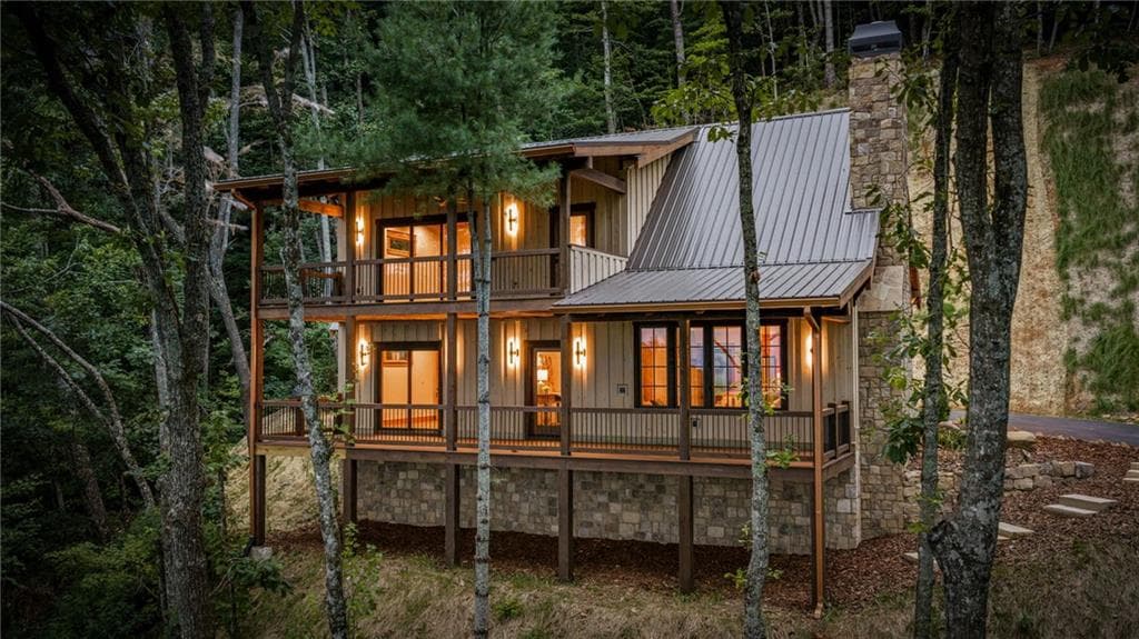 2 bedroom, 2 bathroom single family residence for sale at 380 Utana Bluffs Trail, Ellijay, GA 30540 — photo 3
