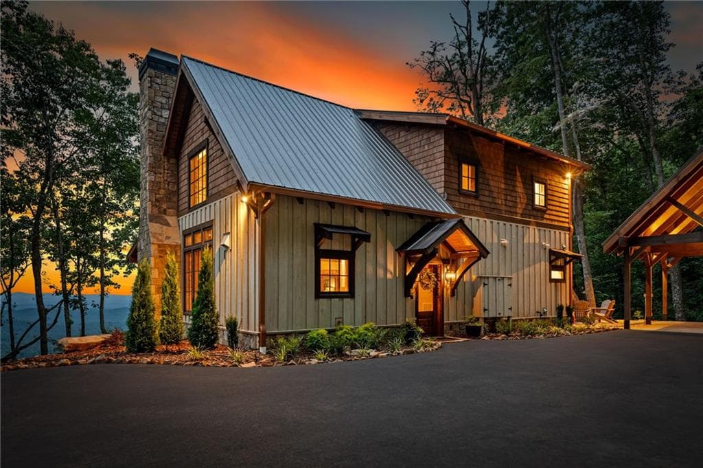 2 bedroom, 2 bathroom single family residence for sale at 380 Utana Bluffs Trail, Ellijay, GA 30540 — photo 4