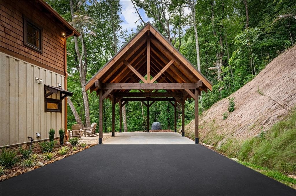2 bedroom, 2 bathroom single family residence for sale at 380 Utana Bluffs Trail, Ellijay, GA 30540 — photo 7
