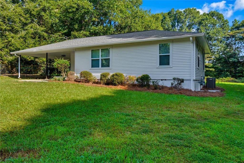 2 bedroom, 1 bathroom, 954 sq ft single family residence for sale at 470 Schaffer Road, Marietta, GA 30060 — photo 3