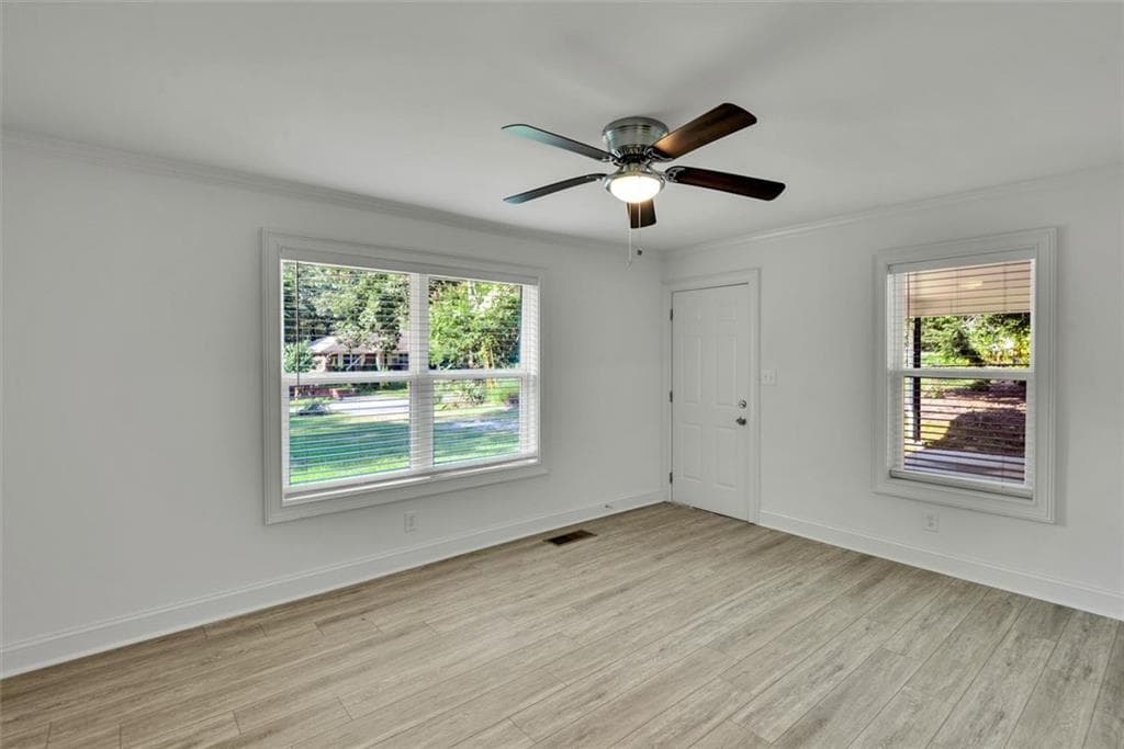 2 bedroom, 1 bathroom, 954 sq ft single family residence for sale at 470 Schaffer Road, Marietta, GA 30060 — photo 4