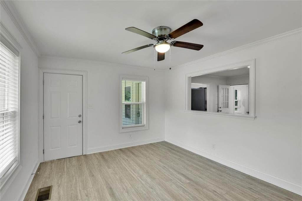 2 bedroom, 1 bathroom, 954 sq ft single family residence for sale at 470 Schaffer Road, Marietta, GA 30060 — photo 5