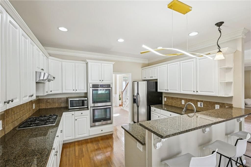 6 bedroom, 4 bathroom, 4,337 sq ft single family residence for sale at 100 Julia Court, Fayetteville, GA 30214 — photo 10