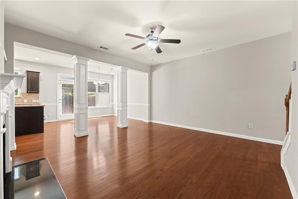 3 bedroom, 3 bathroom, 1,998 sq ft townhouse for rent at 2365 Bellyard Drive, Buford, GA 30519 for $2,150 a month — photo 7