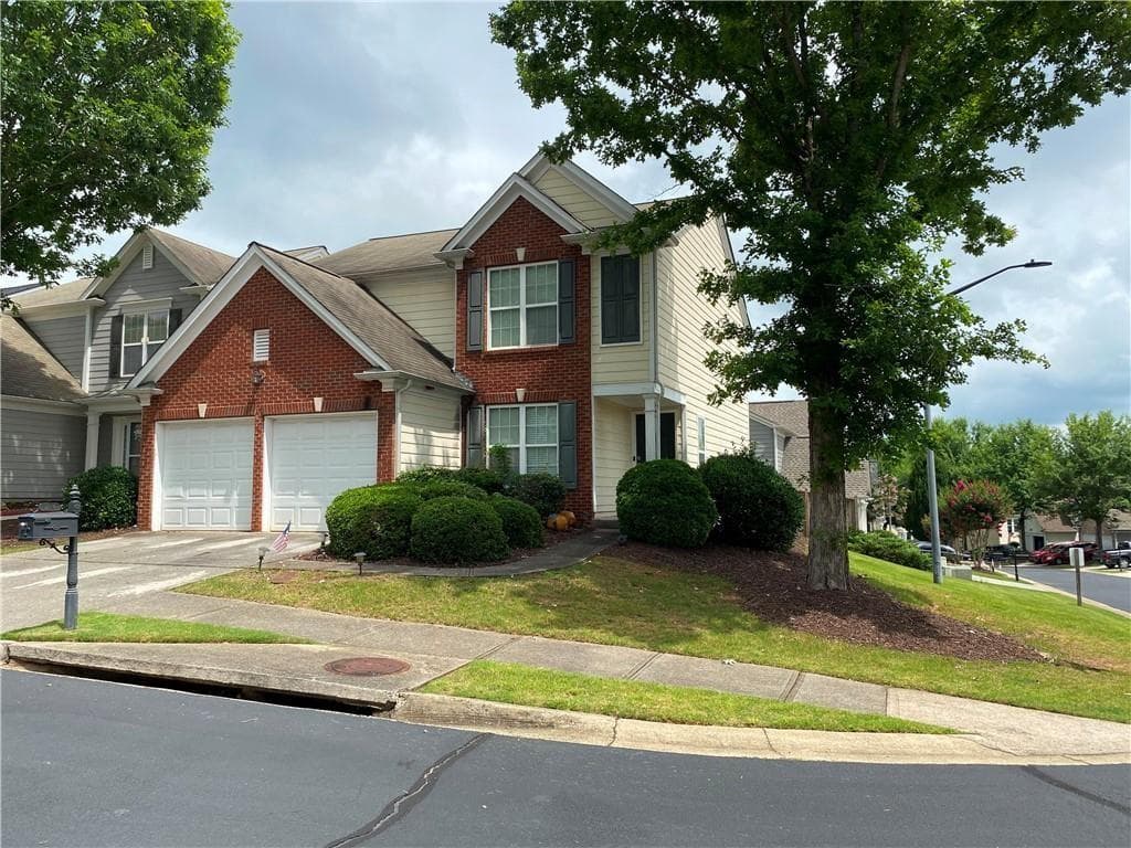 4 bedroom, 3 bathroom, 1,878 sq ft townhouse for sale at 294 Balaban Circle, Woodstock, GA 30188 — photo 2