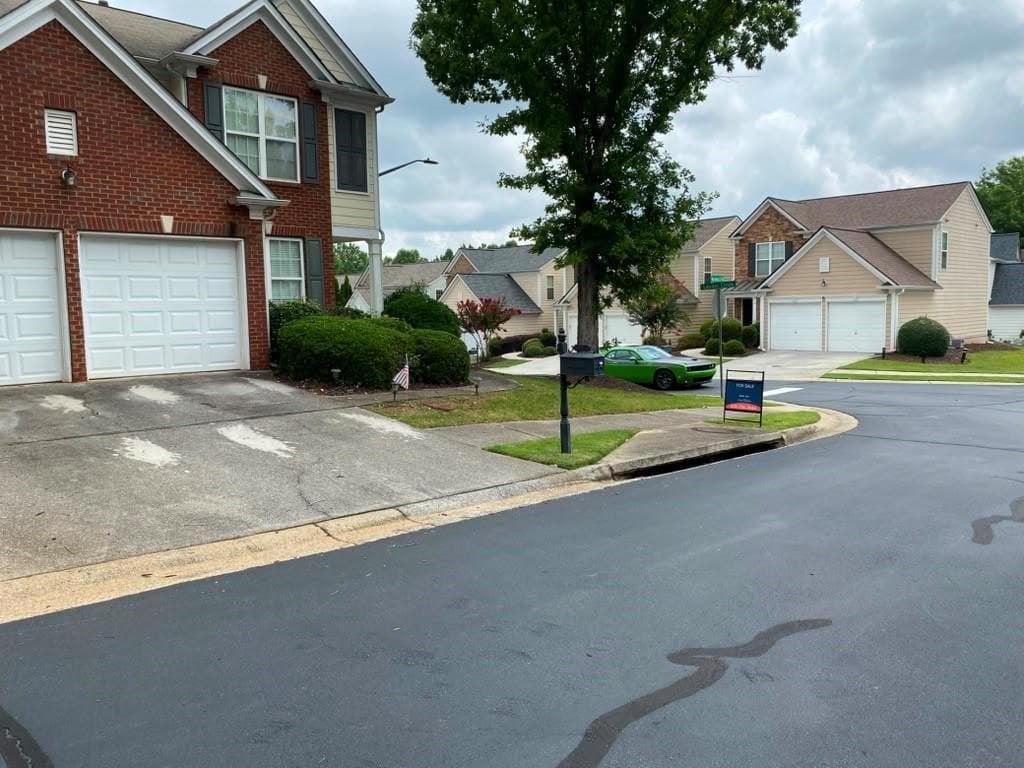 4 bedroom, 3 bathroom, 1,878 sq ft townhouse for sale at 294 Balaban Circle, Woodstock, GA 30188 — photo 4