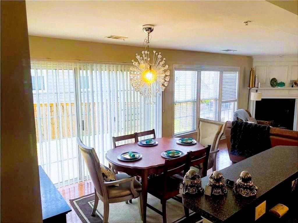 4 bedroom, 3 bathroom, 1,878 sq ft townhouse for sale at 294 Balaban Circle, Woodstock, GA 30188 — photo 7