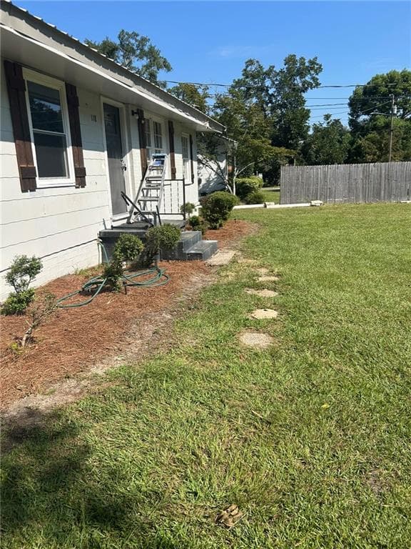 2 bedroom, 1 bathroom, 1,200 sq ft single family residence for sale at 118 Shamrock Avenue, Jesup, GA 31545 — photo 2