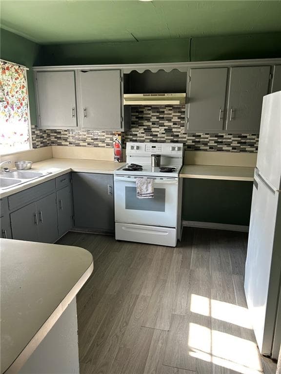 2 bedroom, 1 bathroom, 1,200 sq ft single family residence for sale at 118 Shamrock Avenue, Jesup, GA 31545 — photo 3