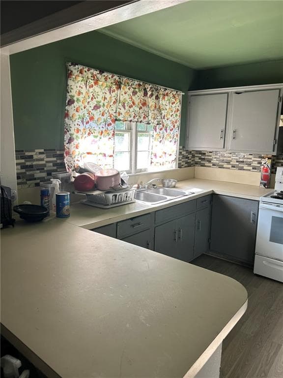 2 bedroom, 1 bathroom, 1,200 sq ft single family residence for sale at 118 Shamrock Avenue, Jesup, GA 31545 — photo 4