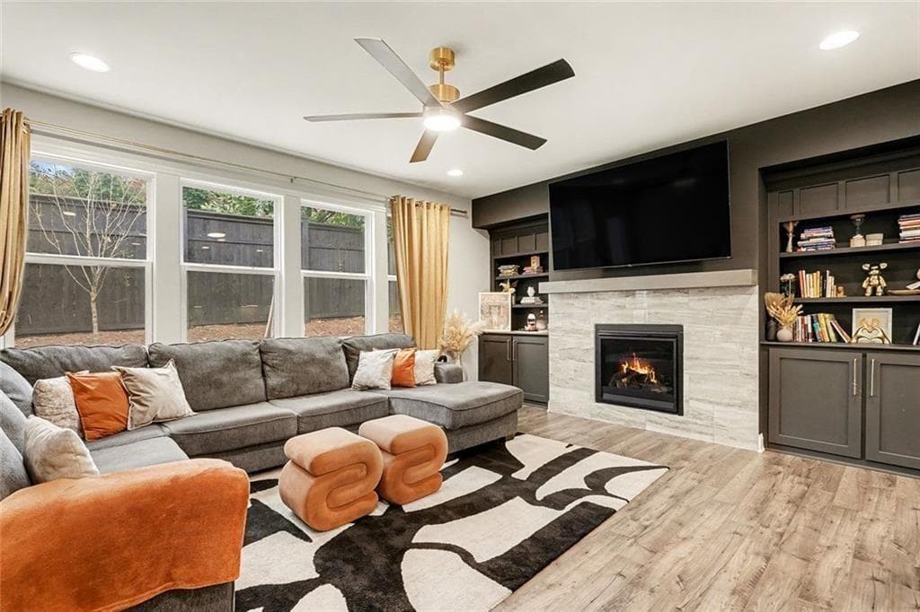 3 bedroom, 3 bathroom, 2,456 sq ft townhouse for sale at 782 Belrose Drive, Marietta, GA 30080 — photo 6