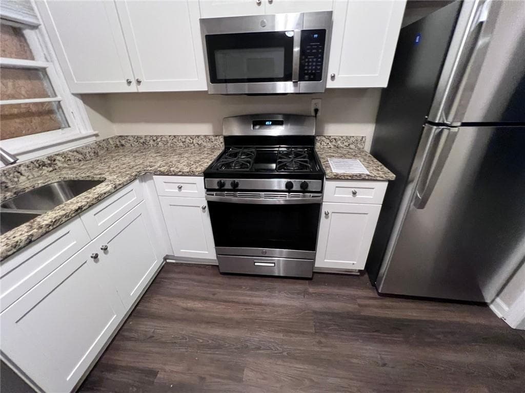 3 bedroom, 1 bathroom, 1,242 sq ft single family residence for sale at 2004 Shamrock Drive, Decatur, GA 30032 — photo 2