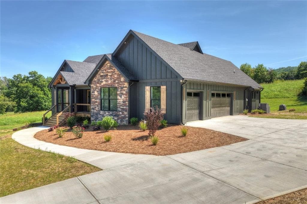 4 bedroom, 4 bathroom, 3,450 sq ft single family residence sold at 2490 New Hope Road, Morganton, GA 30560