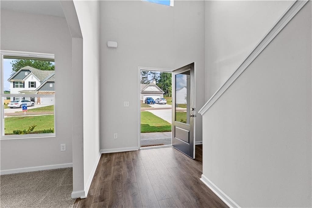 4 bedroom, 3 bathroom, 2,500 sq ft single family residence for sale at 489 Charleston Place, Villa Rica, GA 30180 — photo 2