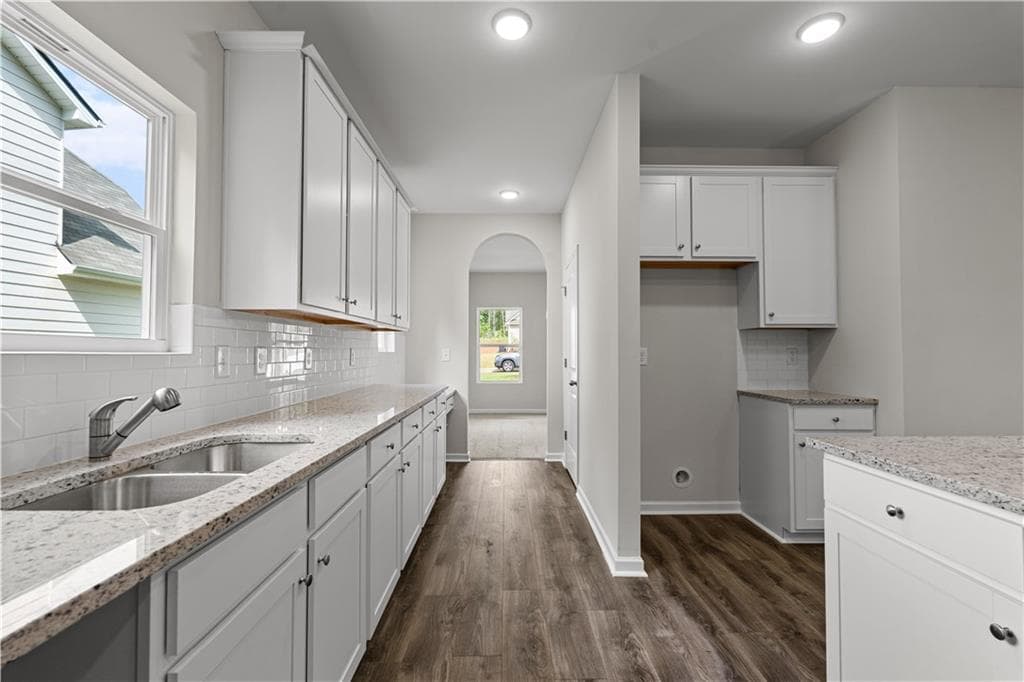 4 bedroom, 3 bathroom, 2,500 sq ft single family residence for sale at 489 Charleston Place, Villa Rica, GA 30180 — photo 7