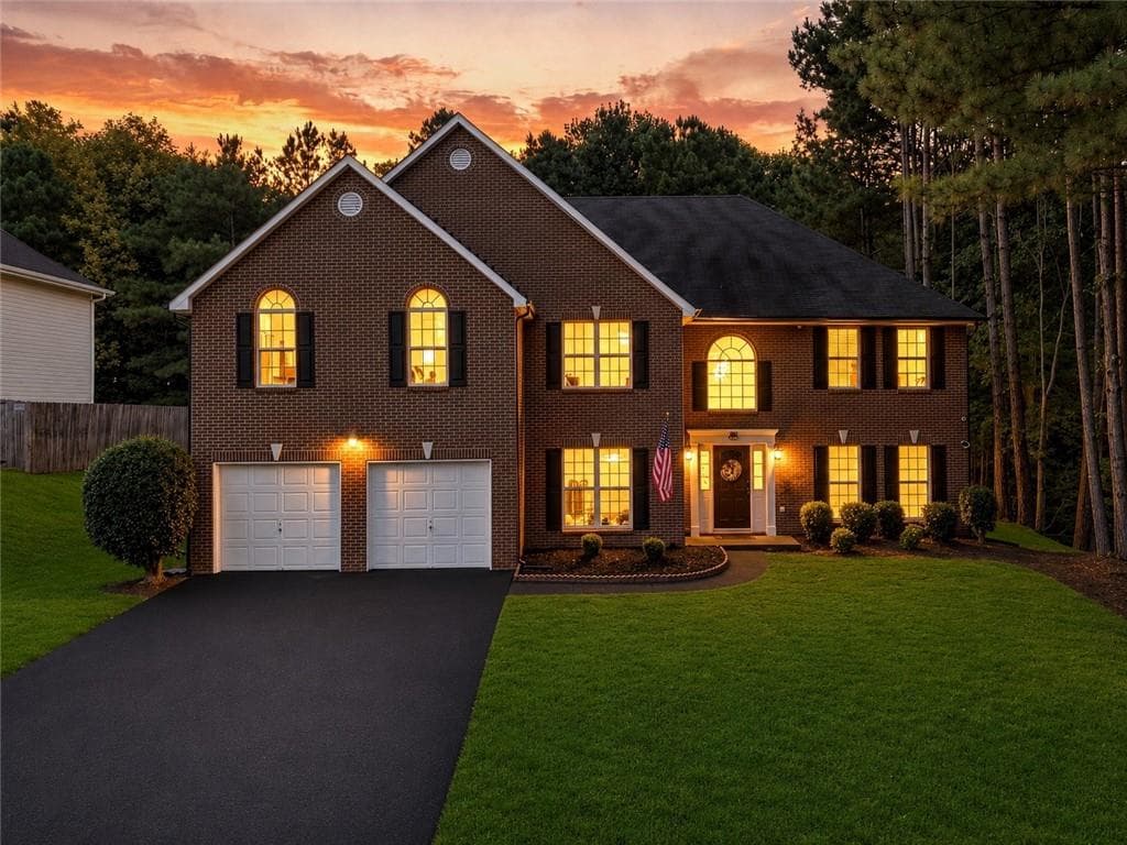 5 bedroom, 4 bathroom, 3,415 sq ft single family residence for sale at 305 Paper Mill Drive, Lawrenceville, GA 30046 — photo 2