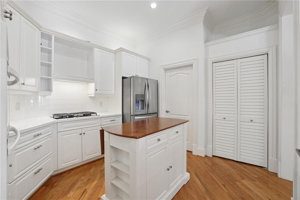 4 bedroom, 5 bathroom, 4,052 sq ft single family residence for sale at 1036 Arbor Trace, Atlanta, GA 30319 — photo 8