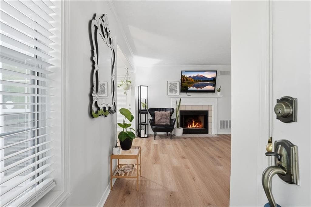 2 bedroom, 2 bathroom, 1,100 sq ft condominium for sale at 1301 Gettysburg Place, Sandy Springs, GA 30350 — photo 5