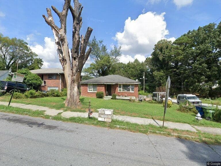 2 bedroom, 1 bathroom, 1,012 sq ft single family residence for sale at 1975 Tiger Flowers Drive, Atlanta, GA 30314