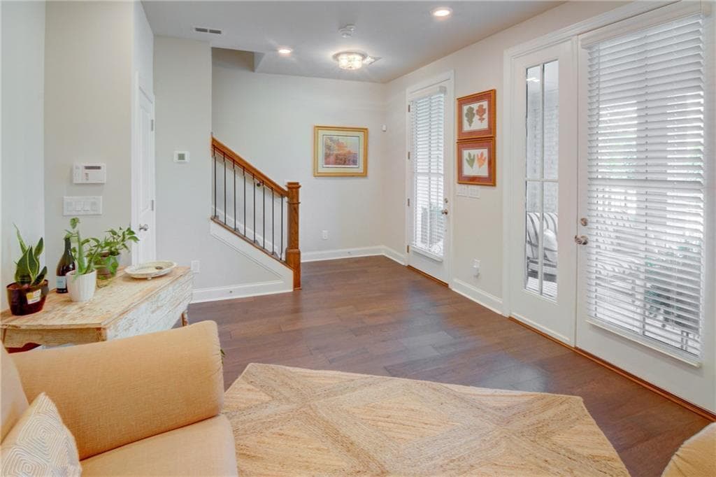 3 bedroom, 3 bathroom, 2,240 sq ft townhouse for sale at 4651 Lanarc Drive, Peachtree Corners, GA 30092 — photo 5