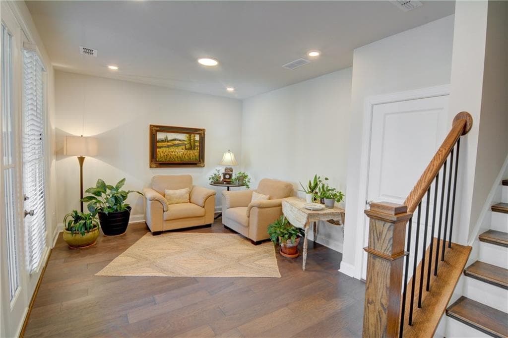3 bedroom, 3 bathroom, 2,240 sq ft townhouse for sale at 4651 Lanarc Drive, Peachtree Corners, GA 30092 — photo 6