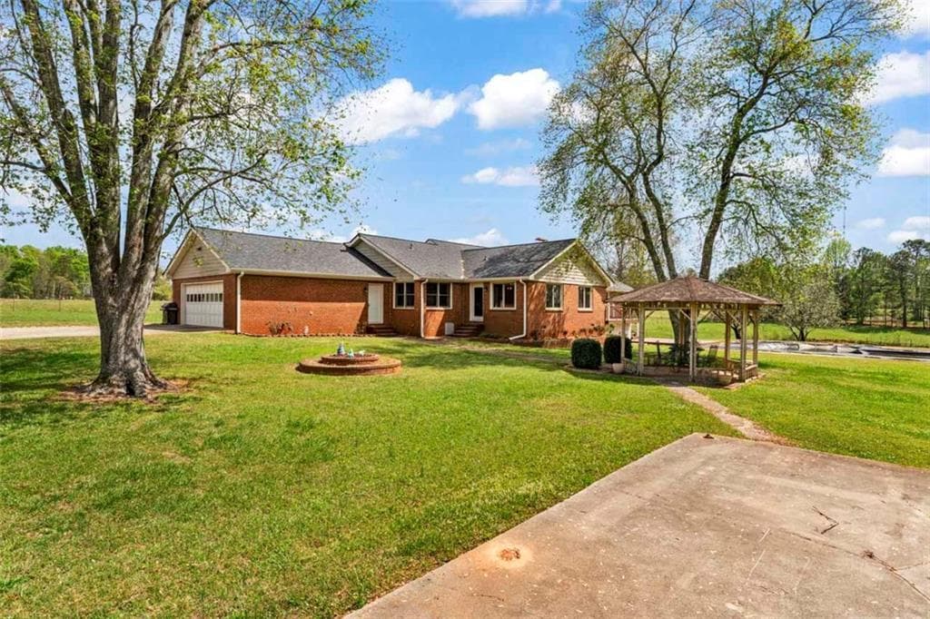 3 bedroom, 4 bathroom, 3,000 sq ft single family residence for sale at 161 Minter Drive, Hampton, GA 30228 — photo 7