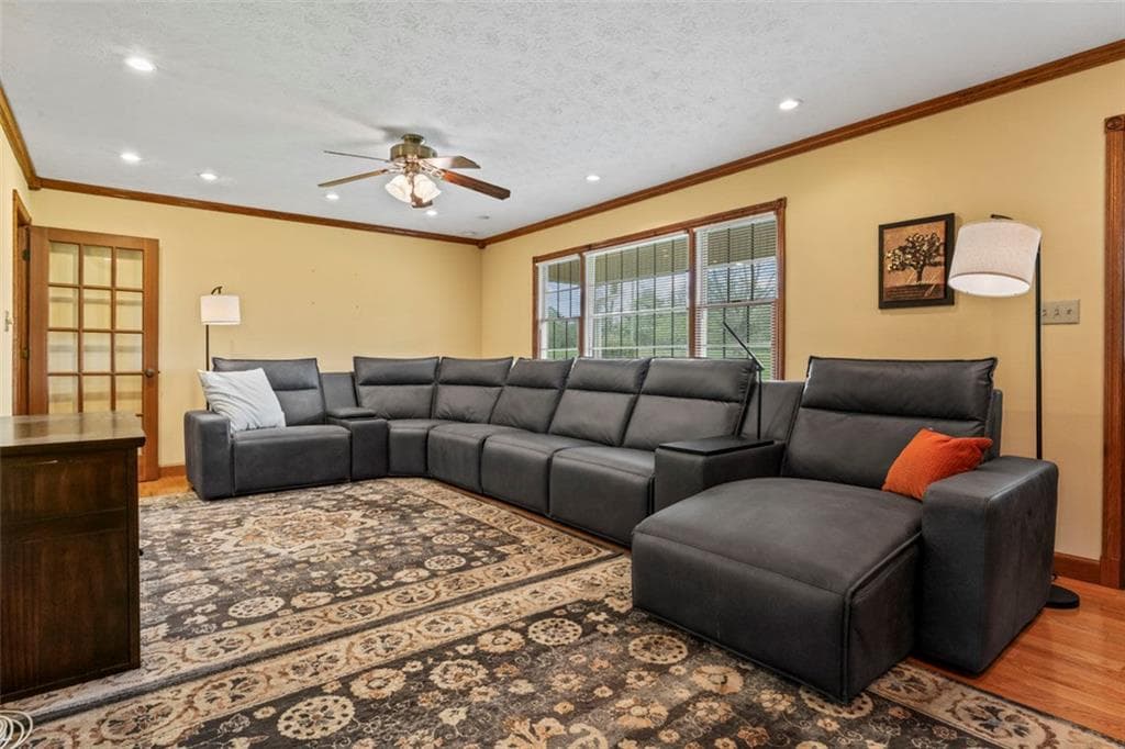 3 bedroom, 4 bathroom, 3,000 sq ft single family residence for sale at 161 Minter Drive, Hampton, GA 30228 — photo 8