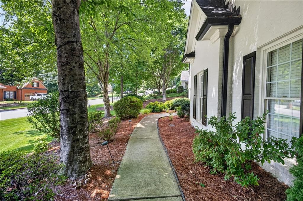 5 bedroom, 3 bathroom, 2,660 sq ft single family residence for rent at 4379 Depot Ridge Court, Buford, GA 30518 for $3,100 a month — photo 6