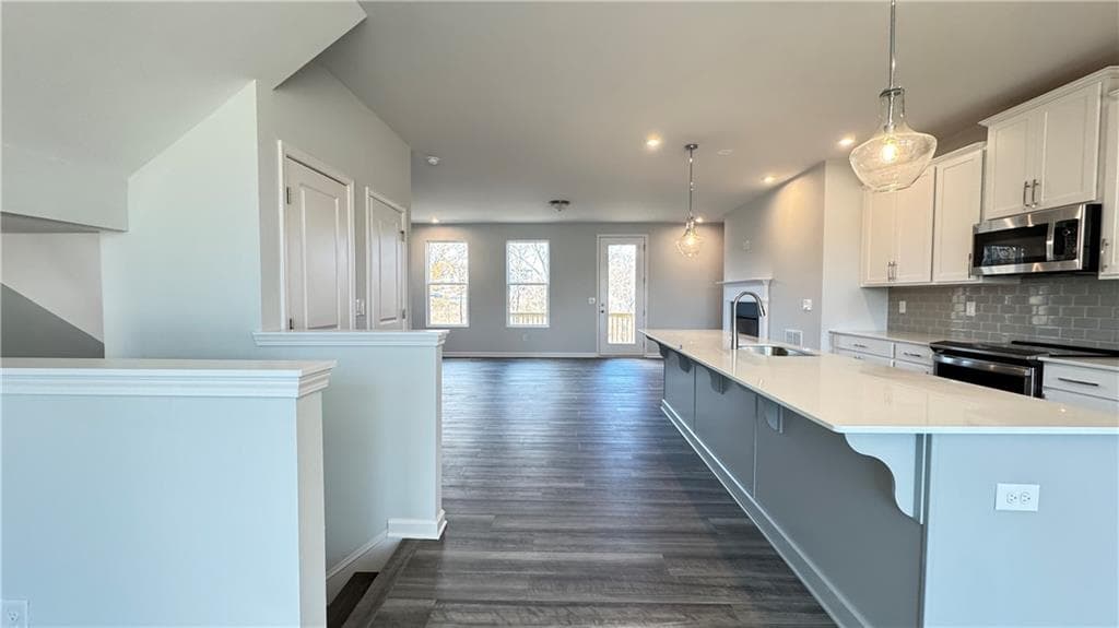 4 bedroom, 4 bathroom, 2,383 sq ft townhouse for rent at 1443 Creekside Circle, Atlanta, GA 30318 for $2,995 a month — photo 8