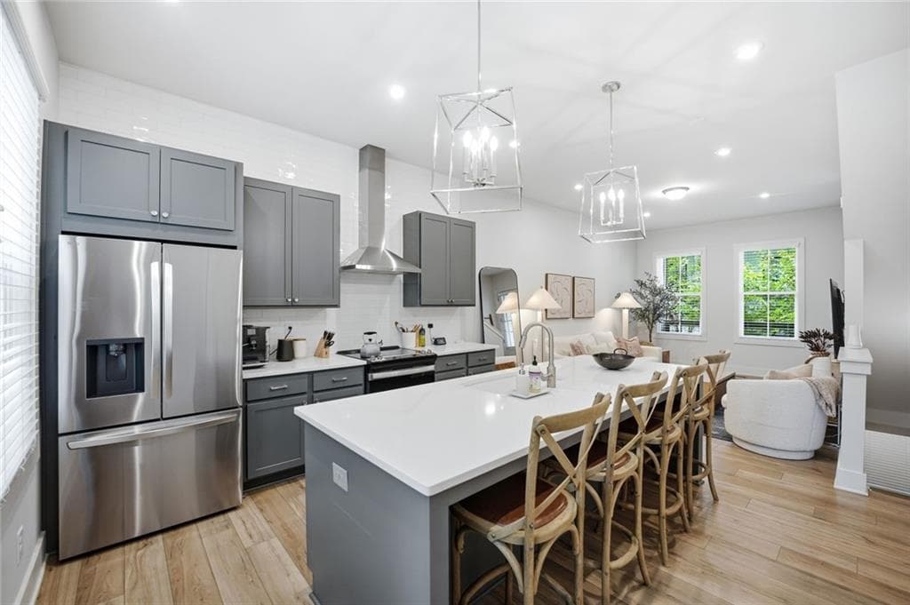 3 bedroom, 3 bathroom, 1,152 sq ft townhouse for sale at 317 Dilbeck Place, Atlanta, GA 30342 — photo 3