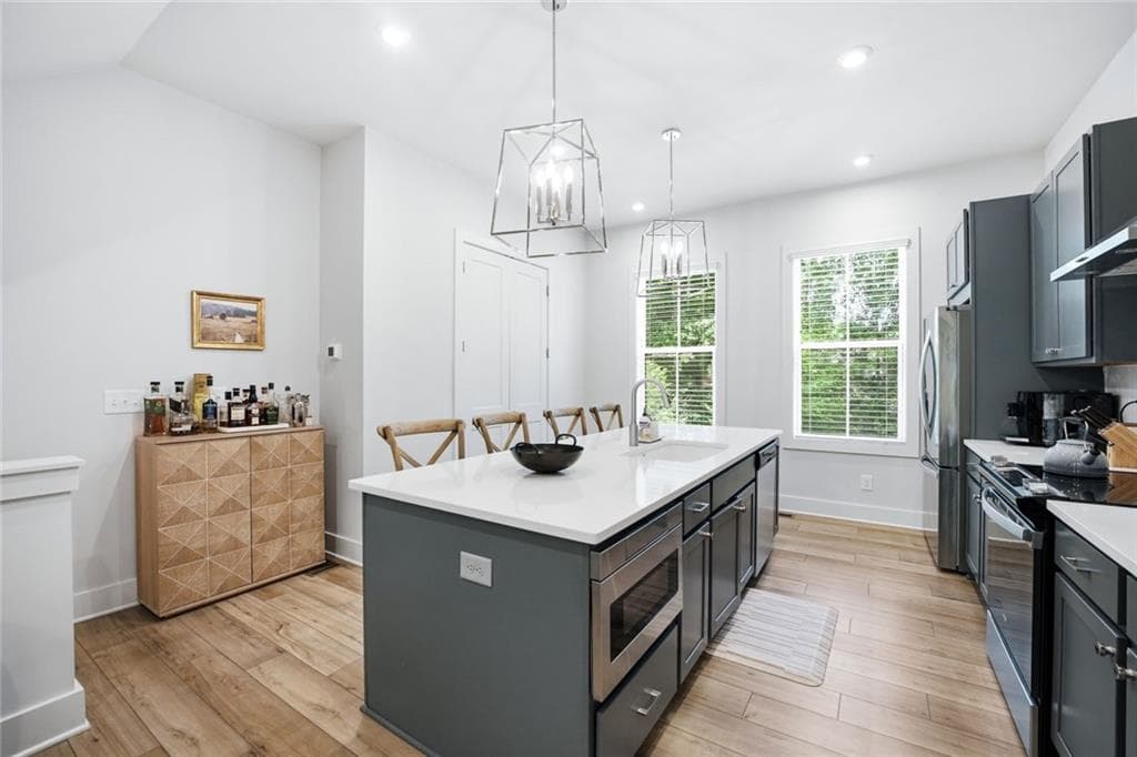 3 bedroom, 3 bathroom, 1,152 sq ft townhouse for sale at 317 Dilbeck Place, Atlanta, GA 30342 — photo 7