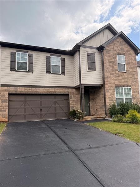 5 bedroom, 4 bathroom, 2,814 sq ft single family residence for rent at 215 Foxhill Drive, Dawsonville, GA 30534 for $2,500 a month — photo 3
