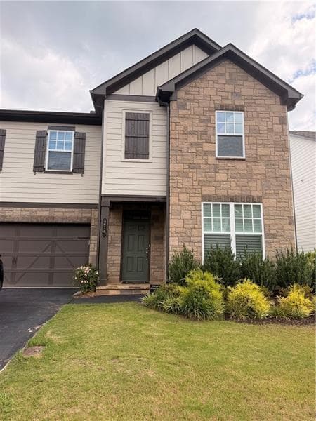 5 bedroom, 4 bathroom, 2,814 sq ft single family residence for rent at 215 Foxhill Drive, Dawsonville, GA 30534 for $2,500 a month — photo 4