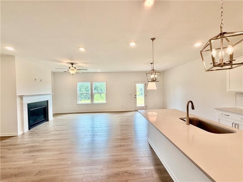 5 bedroom, 4 bathroom, 2,814 sq ft single family residence for rent at 215 Foxhill Drive, Dawsonville, GA 30534 for $2,500 a month — photo 8