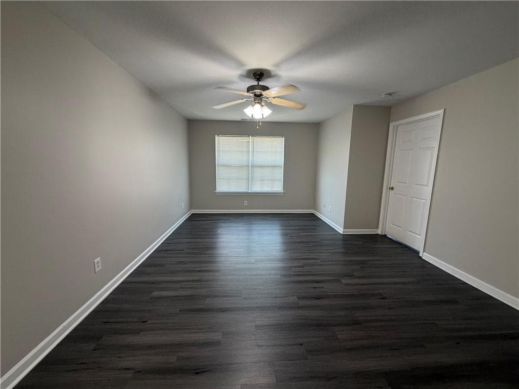 3 bedroom, 2 bathroom, 1,200 sq ft apartment for rent at 800 Stonehaven Circle 800, Cartersville, GA 30121 for $1,500 a month — photo 2