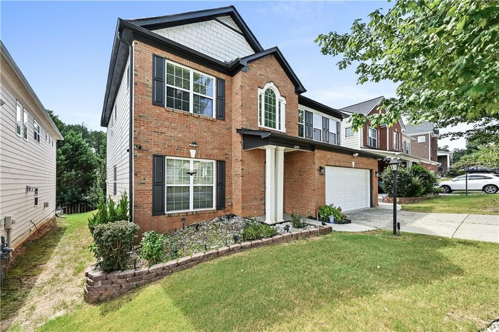 4 bedroom, 4 bathroom, 2,774 sq ft single family residence under contract at 6094 Mimosa Circle, Tucker, GA 30084 — photo 2