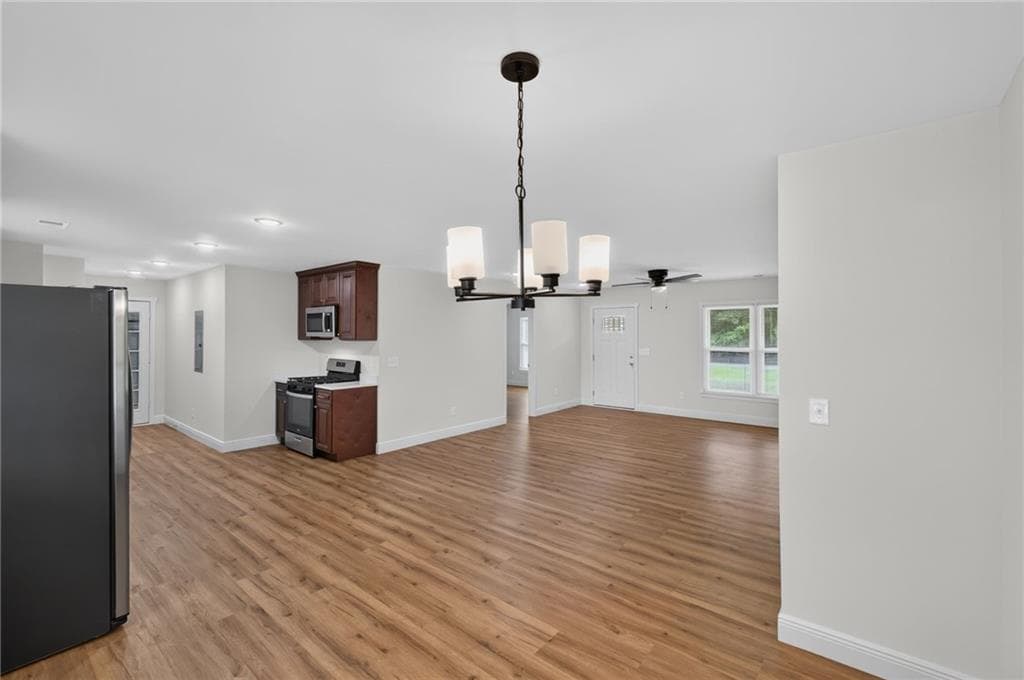 3 bedroom, 2 bathroom, 1,514 sq ft single family residence for sale at 1275 Lake Dow Road, Mcdonough, GA 30252 — photo 6