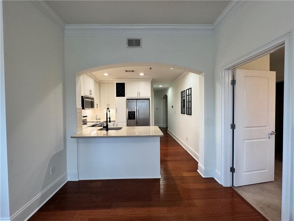 2 bedroom, 2 bathroom, 1,218 sq ft condominium for rent at 2277 Peachtree Road 510, Atlanta, GA 30309 for $2,400 a month — photo 8